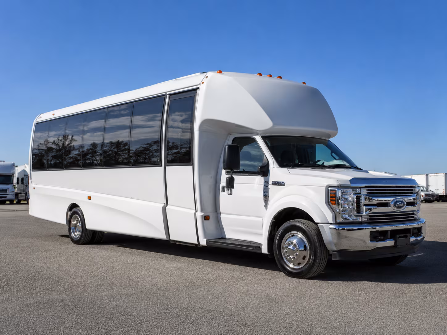 private minibus rentals for smaller prom groups across ingham county
